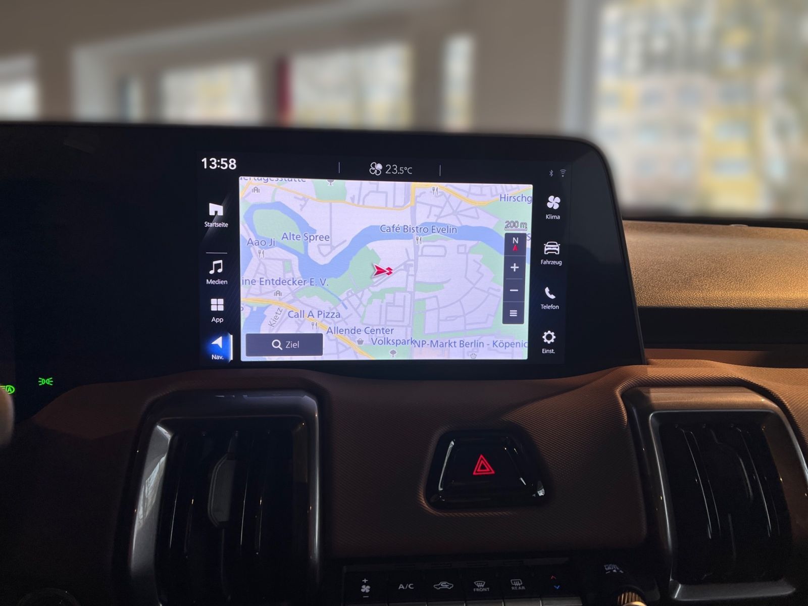 SUZUKI e VITARA (61kWh) Comfort+