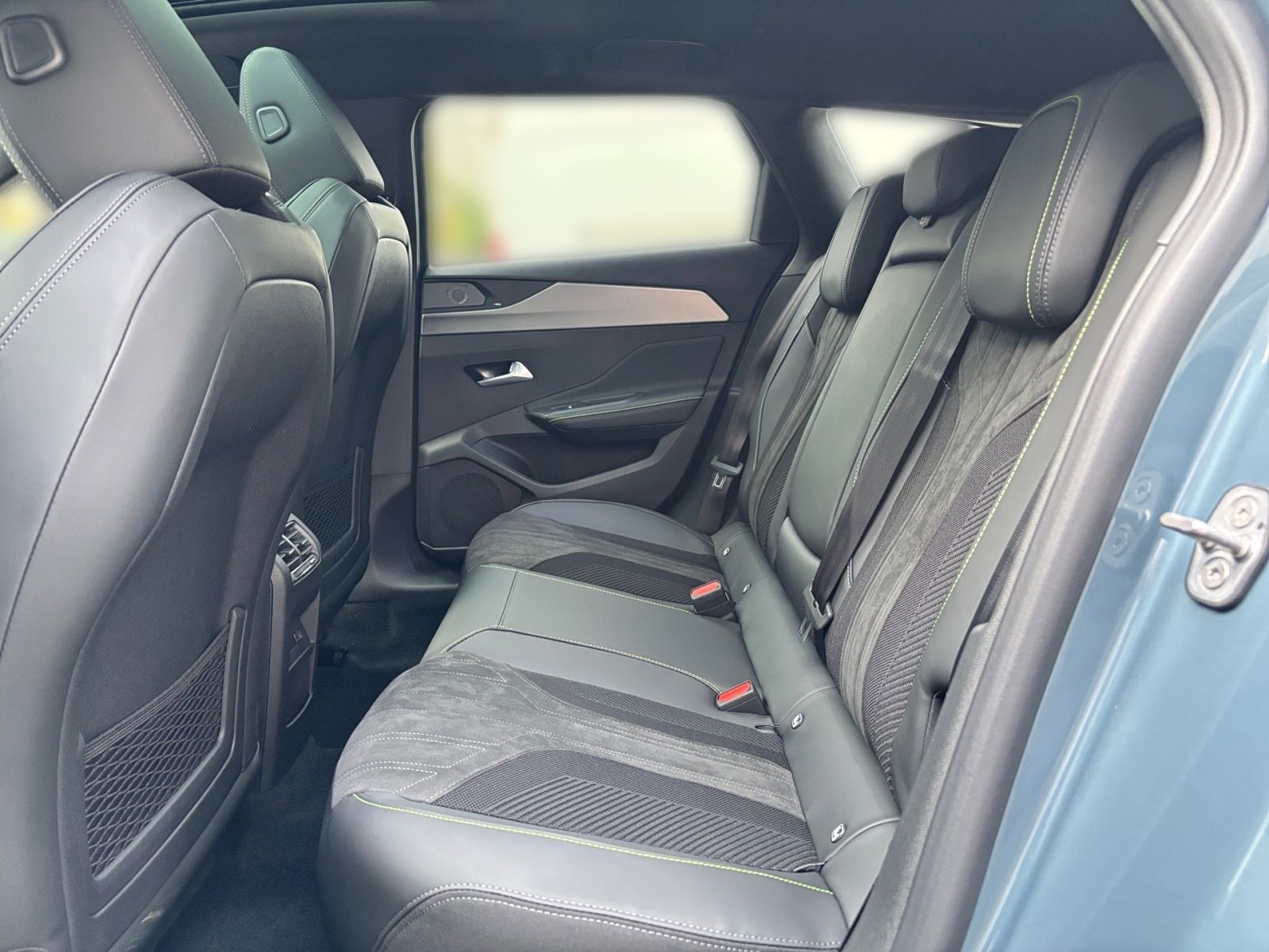 Peugeot 308 SW GT HYBRID 145 e-DSC6 NAVI 360° SHZ LED