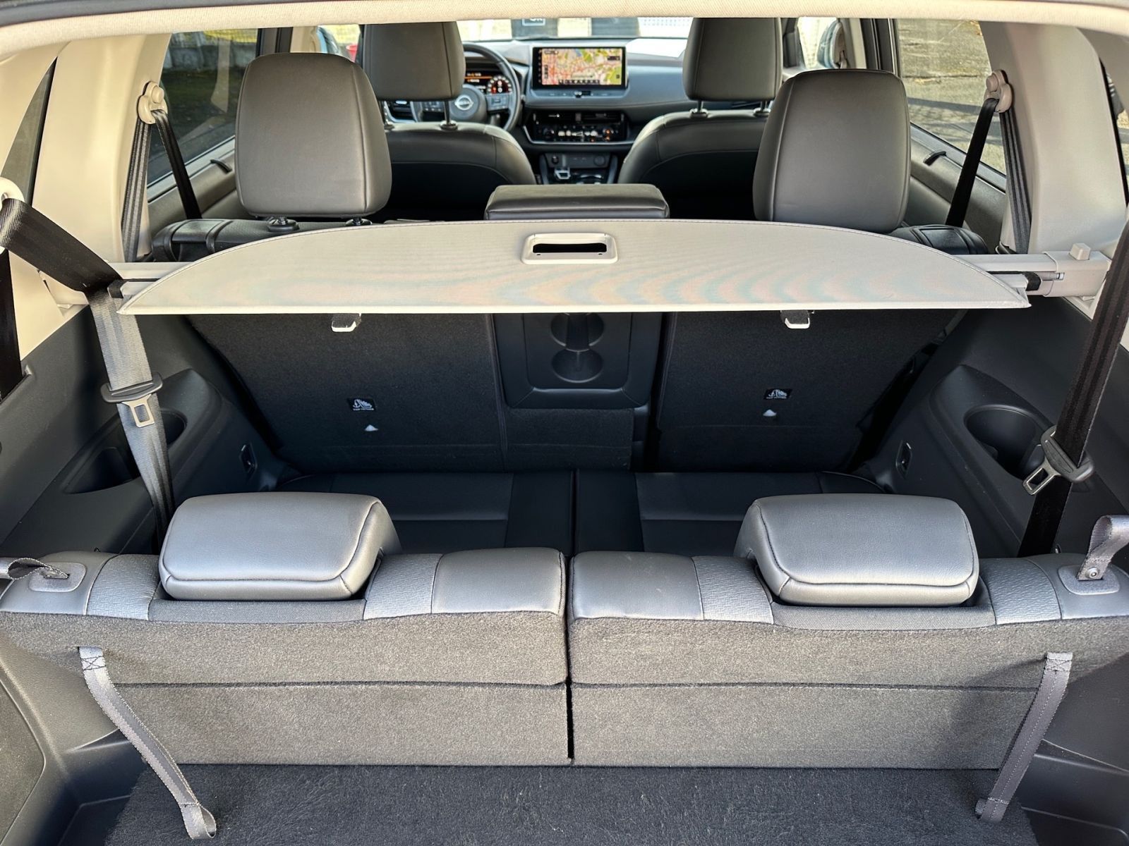 NISSAN X-TRAIL TEKNA 1.5 VC-T e-4ORCE 7-SITZER*WINTER