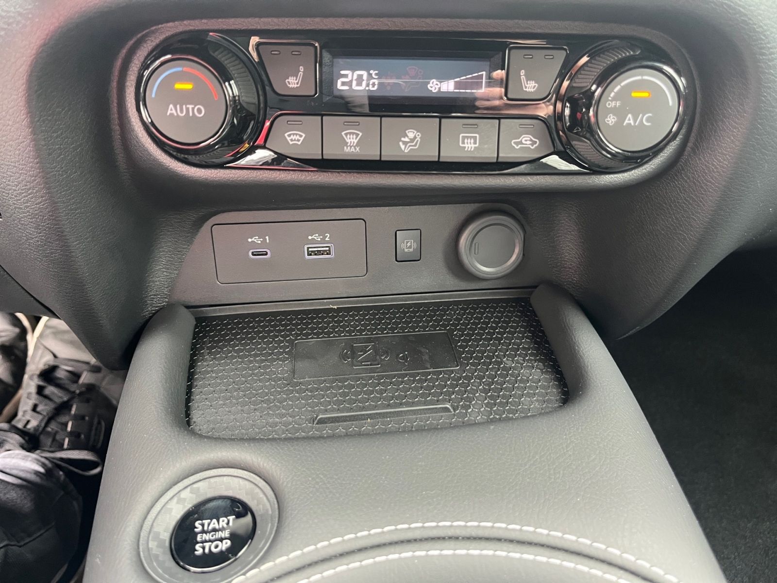 NISSAN JUKE TEKNA 114PS 6MT BOSE BFS SHZ LHZ 360°KAM LE