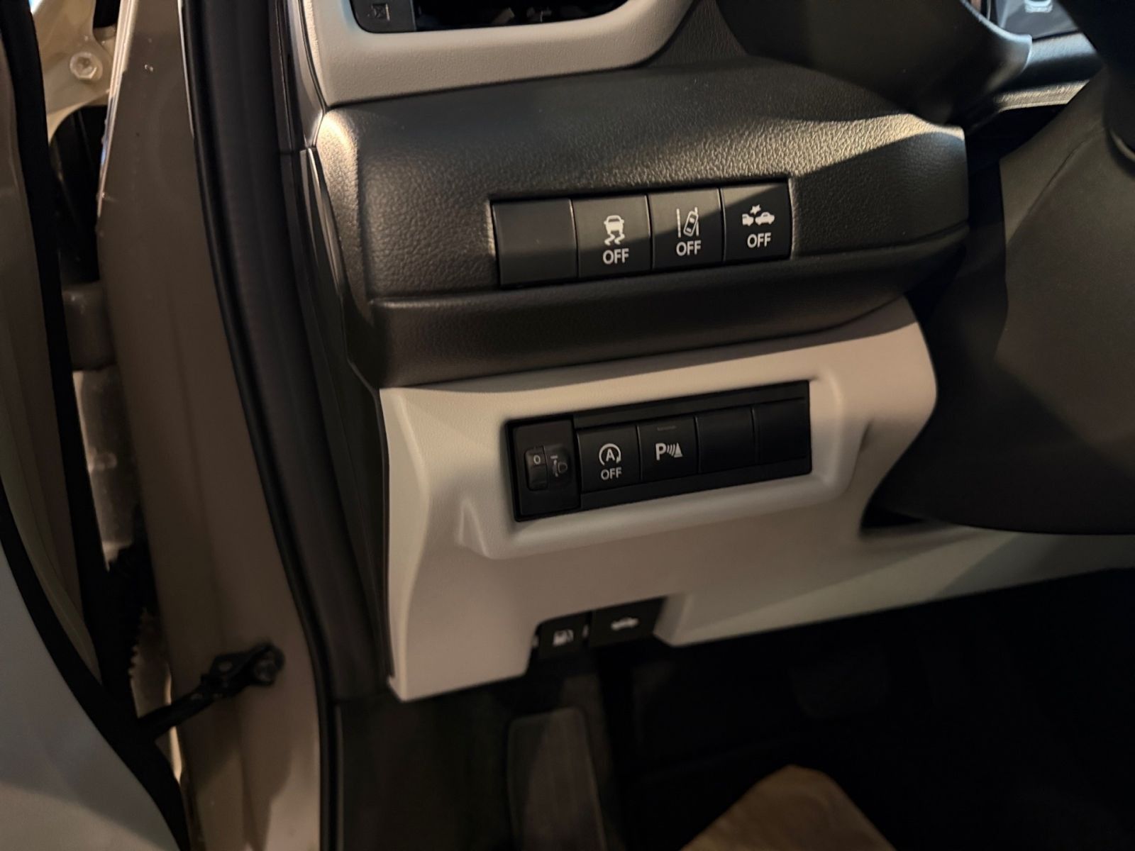 SUZUKI SWIFT COMFORT+ CVT HYBRID (61kW)