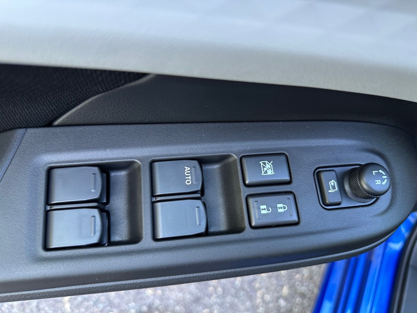 SUZUKI SWIFT COMFORT+ HYBRID Navi SHZ Kamera