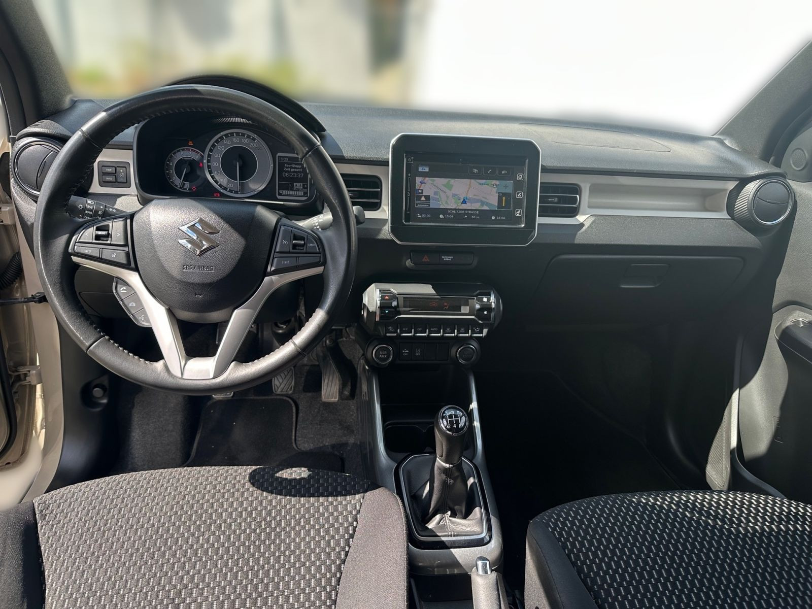 Suzuki Ignis Comfort+ Hybrid 1.2 MT NAVI*CAM*SHZ