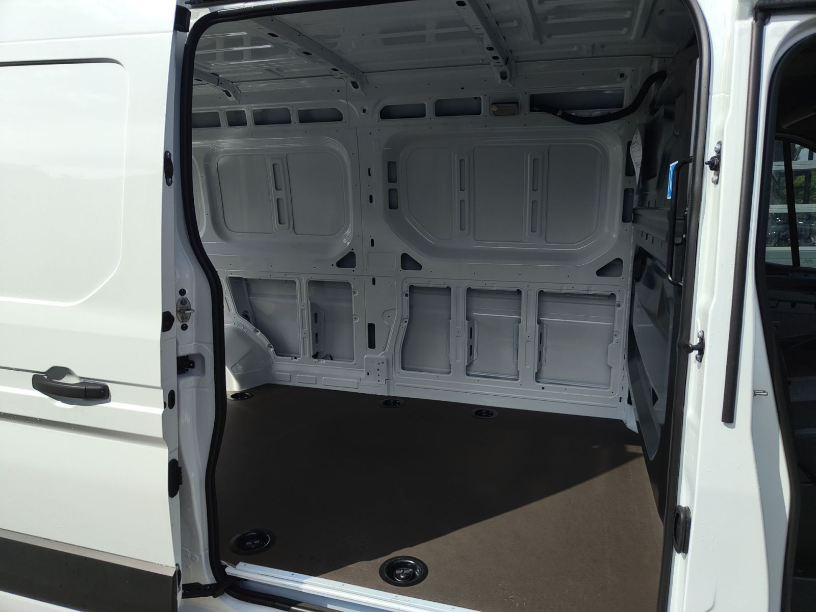 NISSAN INTERSTAR N-CONNECTA L3H2 35 MT Winterp*LRB*PDC