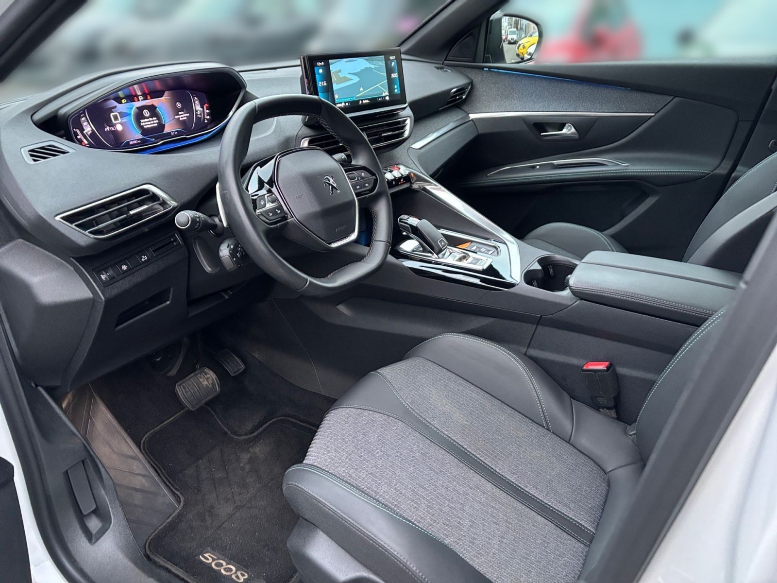 PEUGEOT 5008 Allure Pack PureTech 130 EAT8 *Kamera*SHZ*