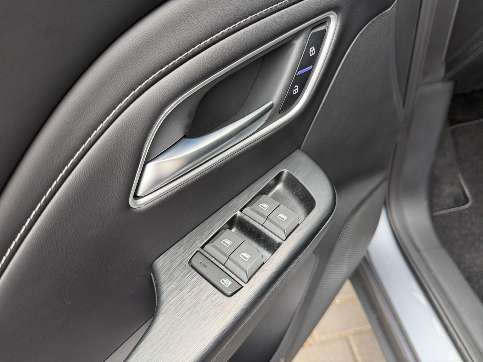MG MG ZS Hybrid+ Luxury MY25.5