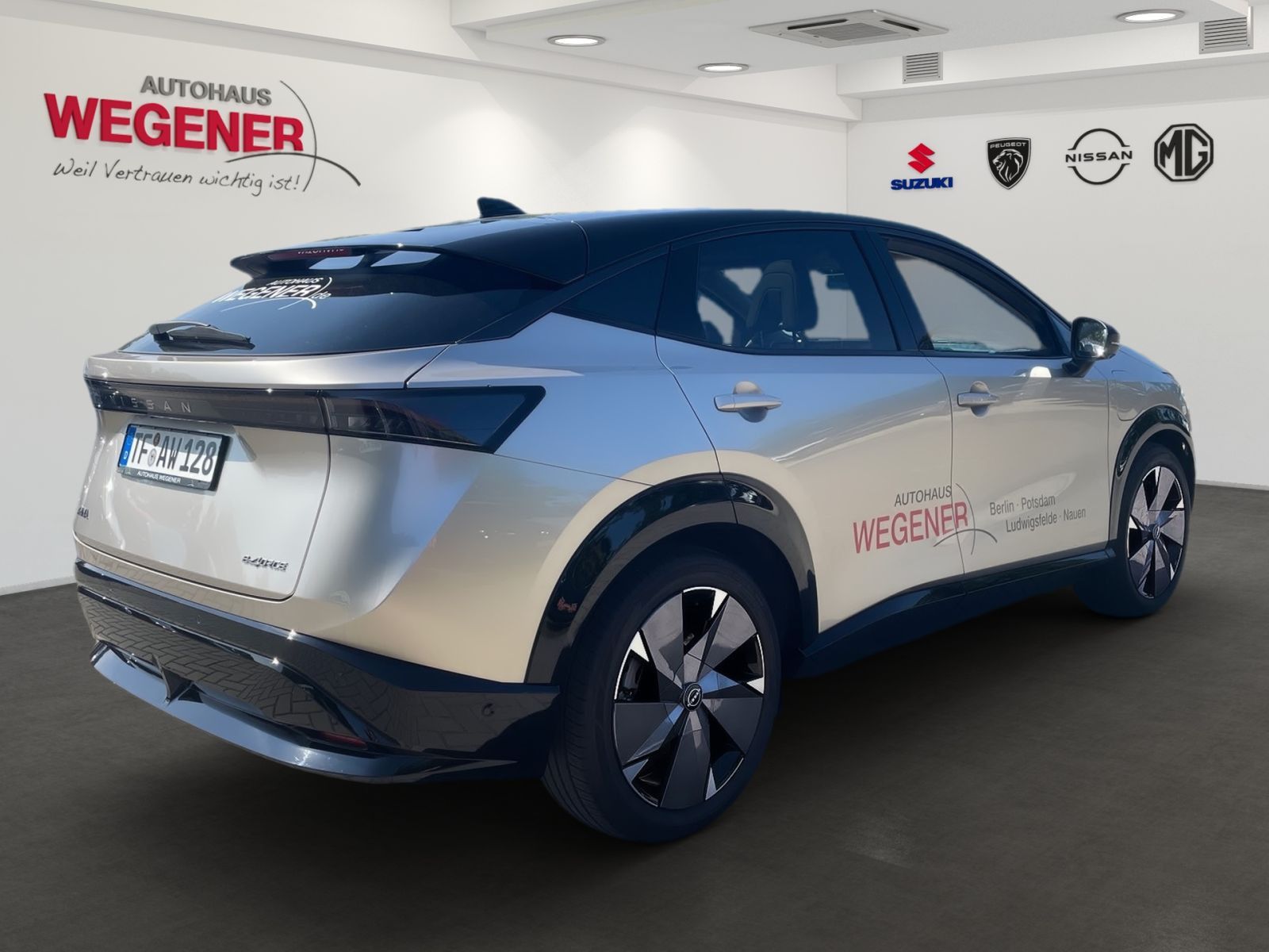 NISSAN ARIYA 87 kWh Evolve Pack ALLRAD PANO*HUD*NAPPA