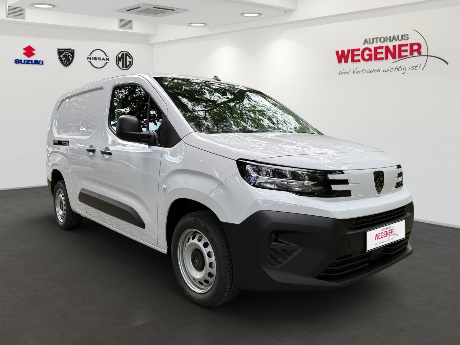PEUGEOT Partner L2 100 BlueHDi *CarPlay*Holzboden*LED*