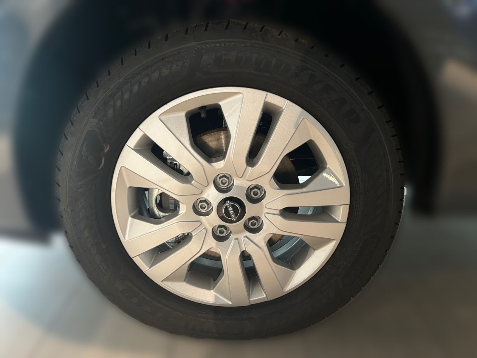 Nissan Primastar Kombi9 L1H1 2,8t CarPlay*Navi*PDC*CAM