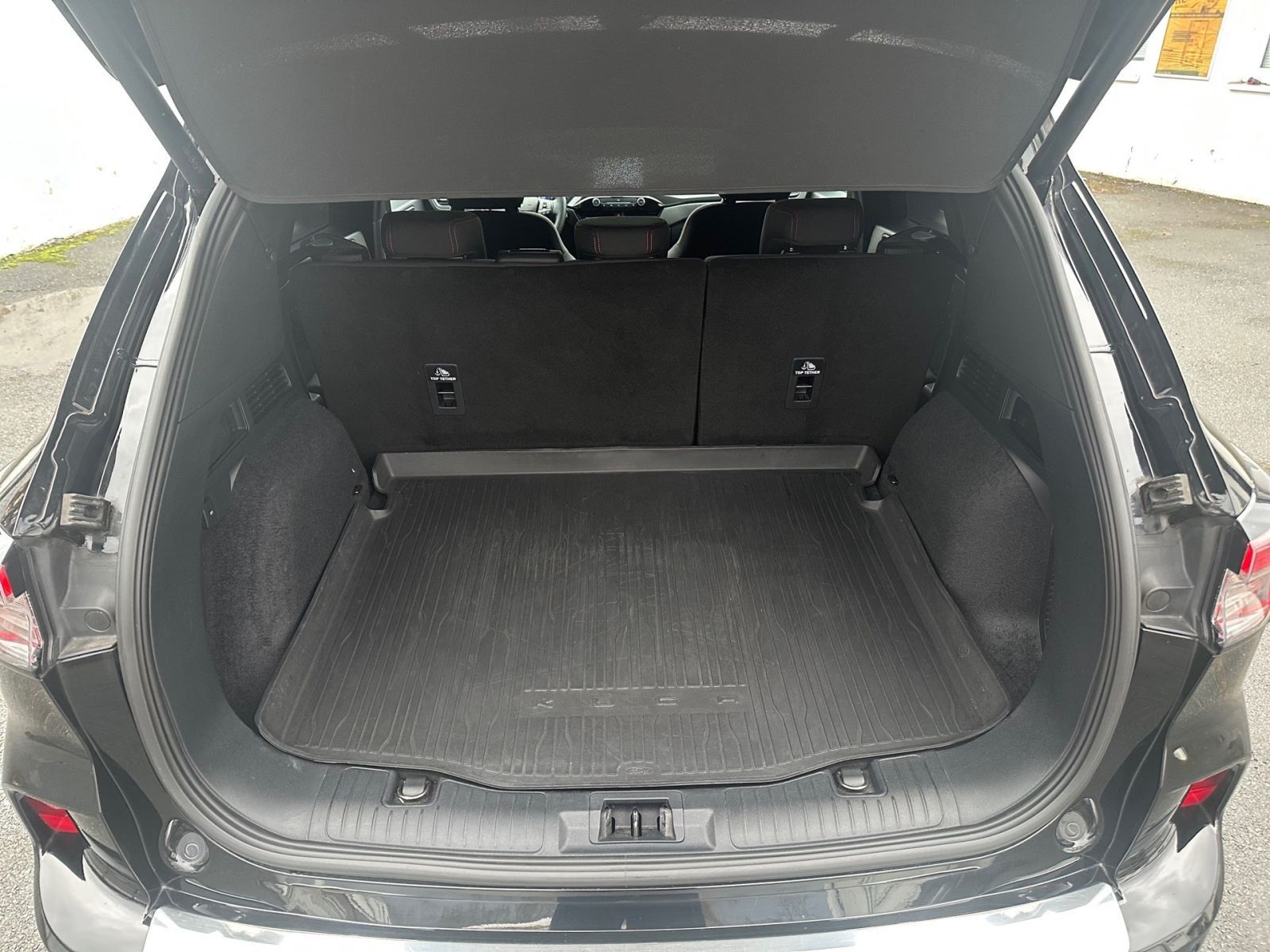 FORD KUGA ST-LINE  Plug-in-Hybrid 2.5 KAM NAVI WINTER