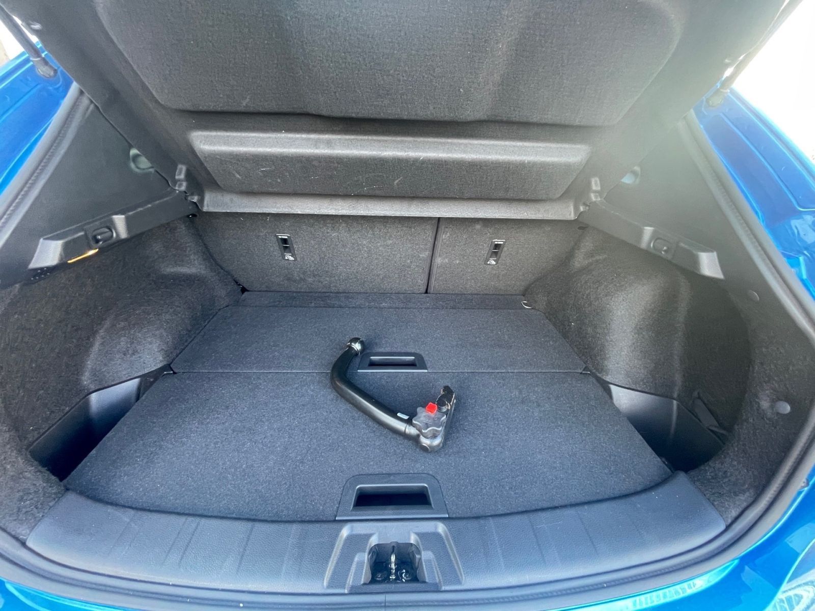 NISSAN Qashqai 1.3 TEKNA Autom.*Navi*Winterpaket*Pano