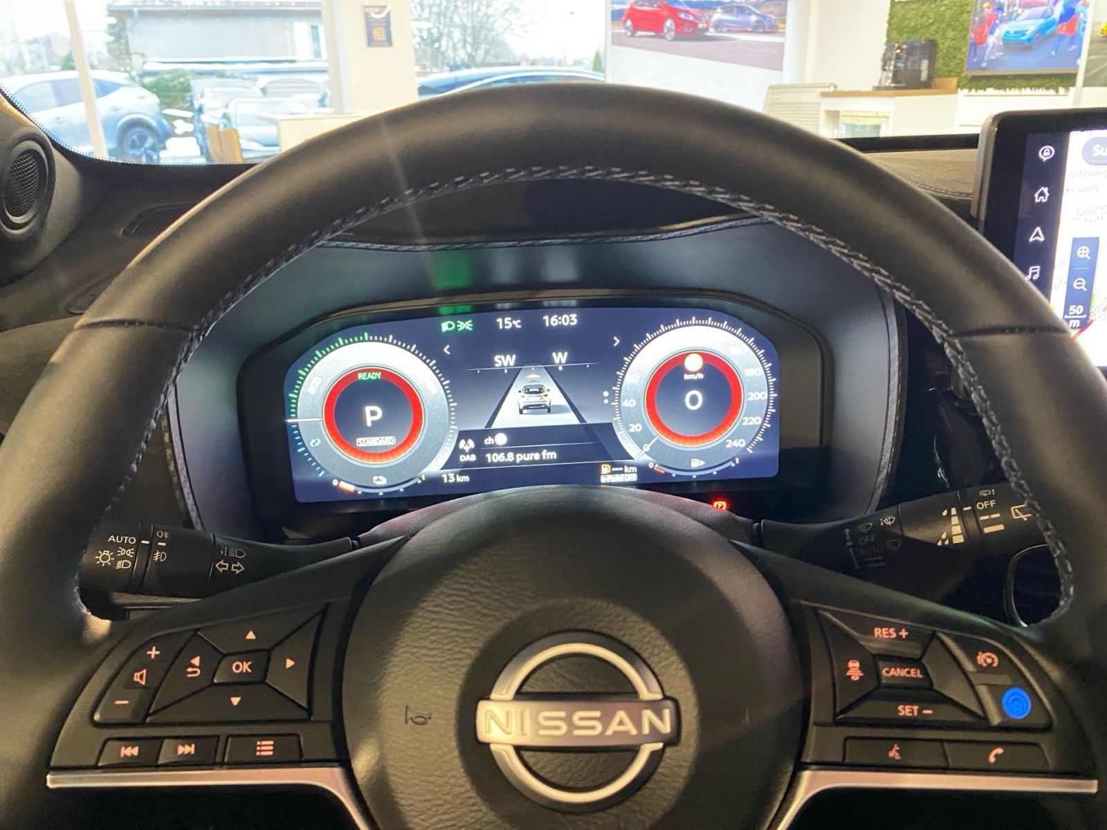 NISSAN JUKE 1.6 HYBRID 143 PS BEHEIZBARE FS/ 360°