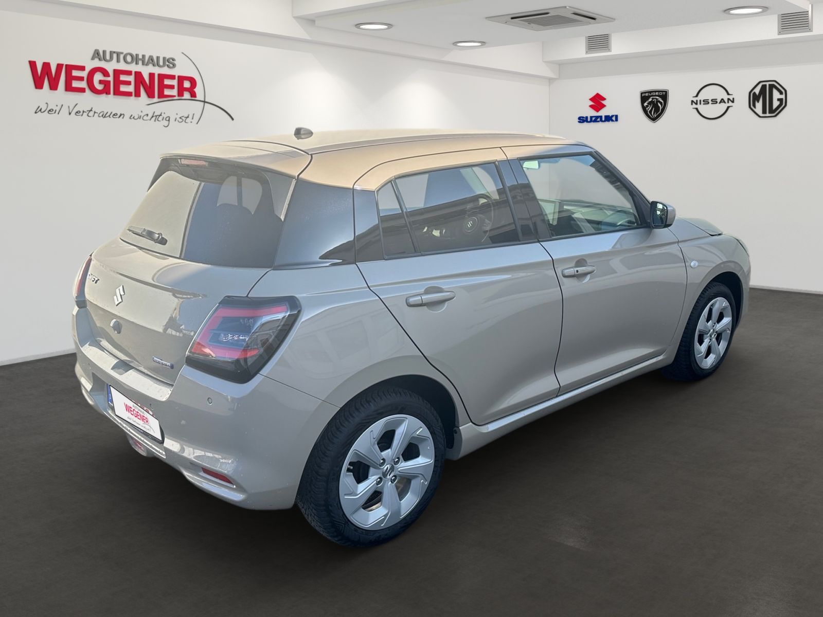 SUZUKI Swift Comfort Hybrid 1.2 MT - LED NAVI CAM SHZ