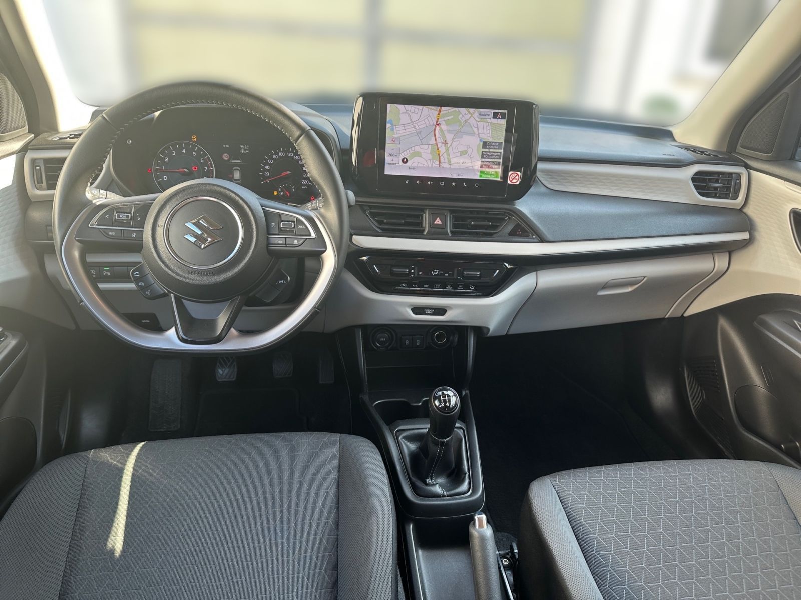 SUZUKI Swift Comfort Hybrid 1.2 MT - LED NAVI CAM SHZ