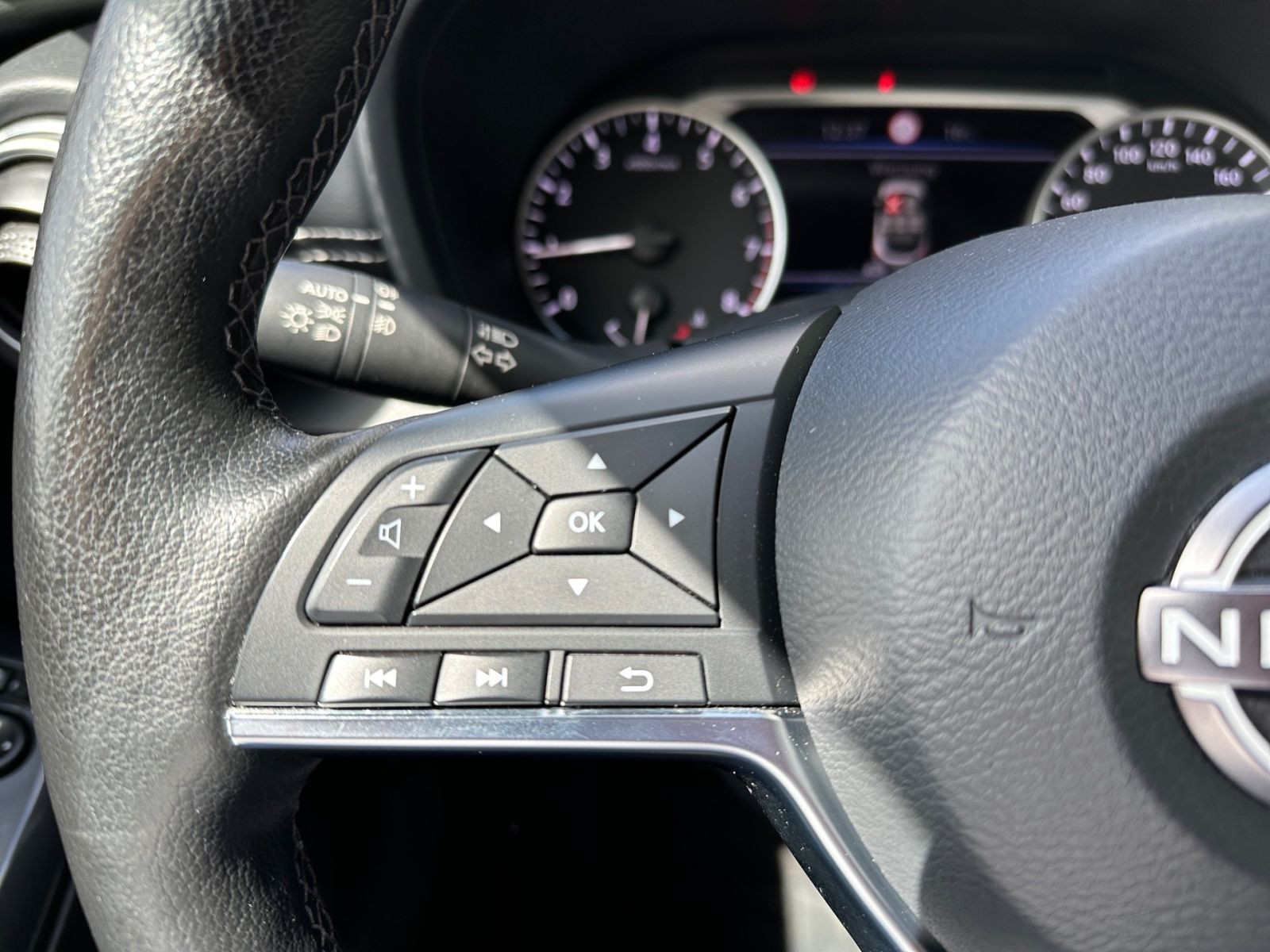 Nissan JUKE DIG-T N-Connecta 117 PS LED NAVI SHZ KAMERA