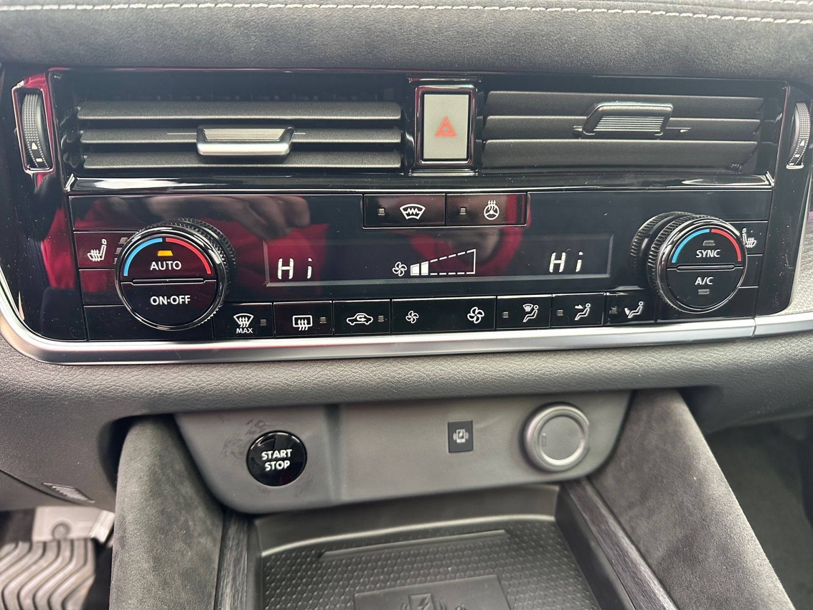 NISSAN Qashqai Tekna 1.5  e-Power WINTER PANO 360° NAVI