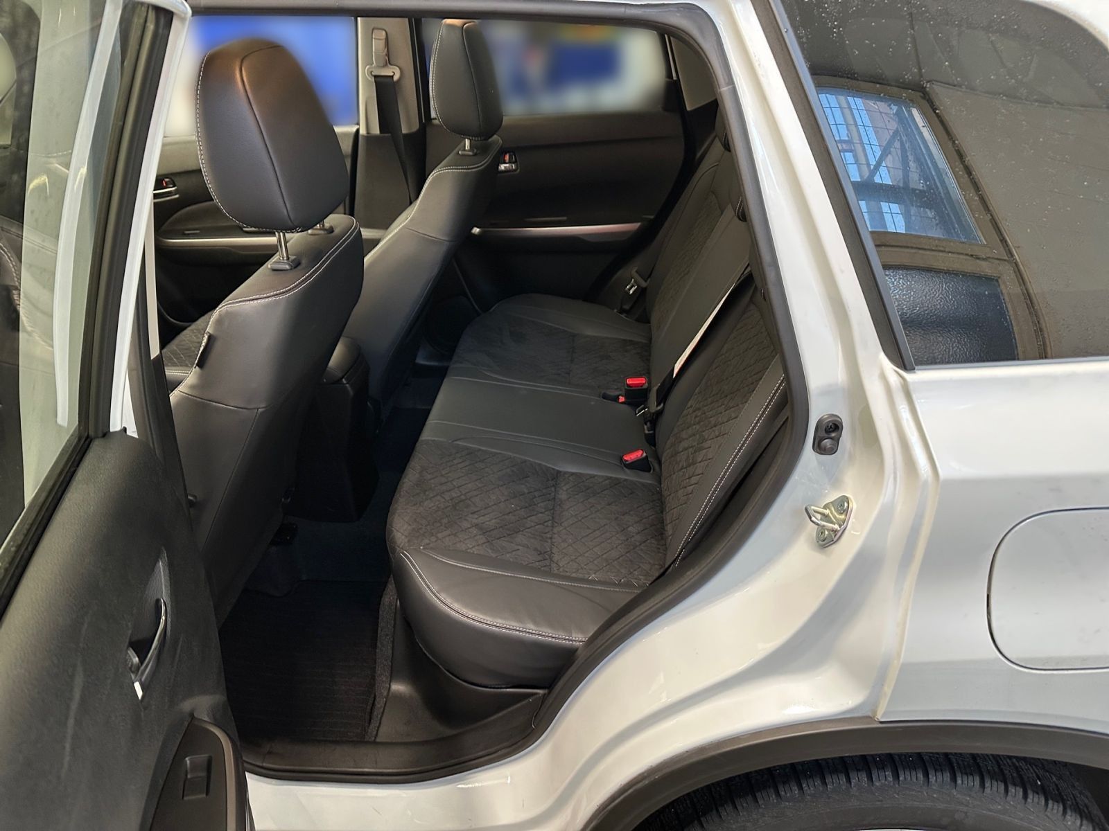 SUZUKI VITARA COMFORT+ HYBRID 1.4 MT NAVI KAM SHZ SCHIE