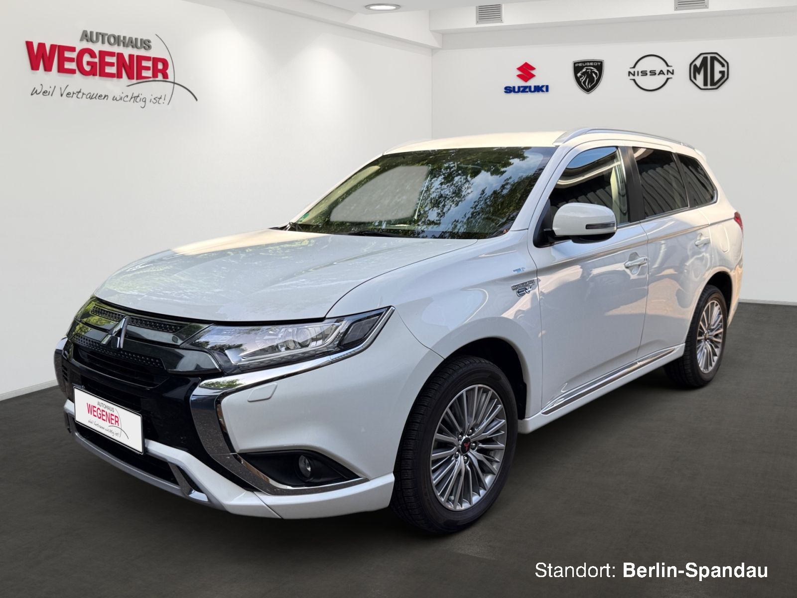 MITSUBISHI Outlander Hybrid 2.4 4WD CVT CarPlay*Kessy*CAM