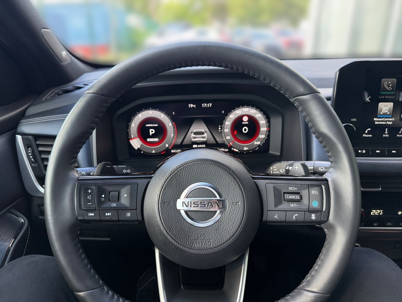Nissan Qashqai 1.3 MHEV Tekna BOSE CAM HUD SHZ NAVI