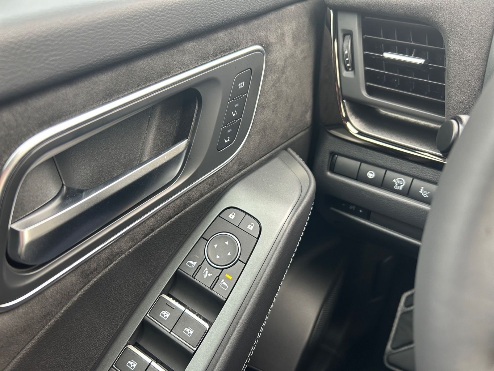 NISSAN QASHQAI MY25 1.3 DIG-T MHEV Leder*Navi*LED