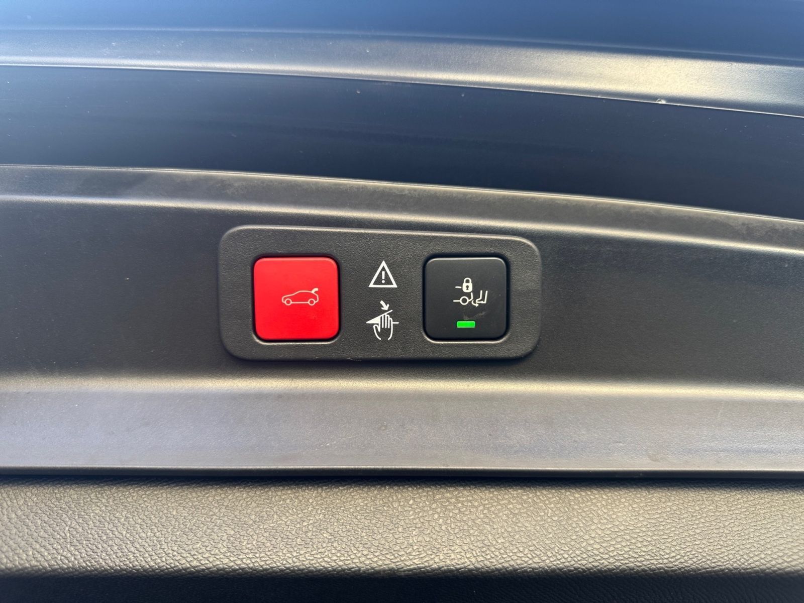 PEUGEOT 5008 GT PURETECH 130 EAT8 NAVI KAMERA SHZ