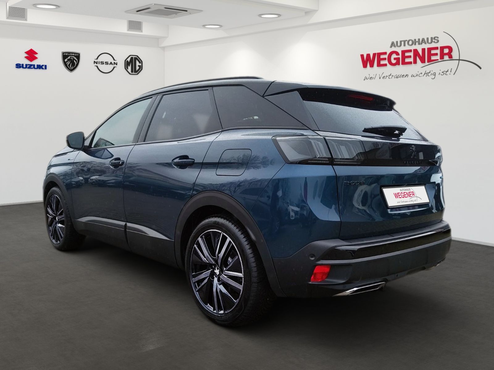 PEUGEOT 3008 GT Hybrid4 300 e-EAT8 *SHZ*Kamera*Panorama*