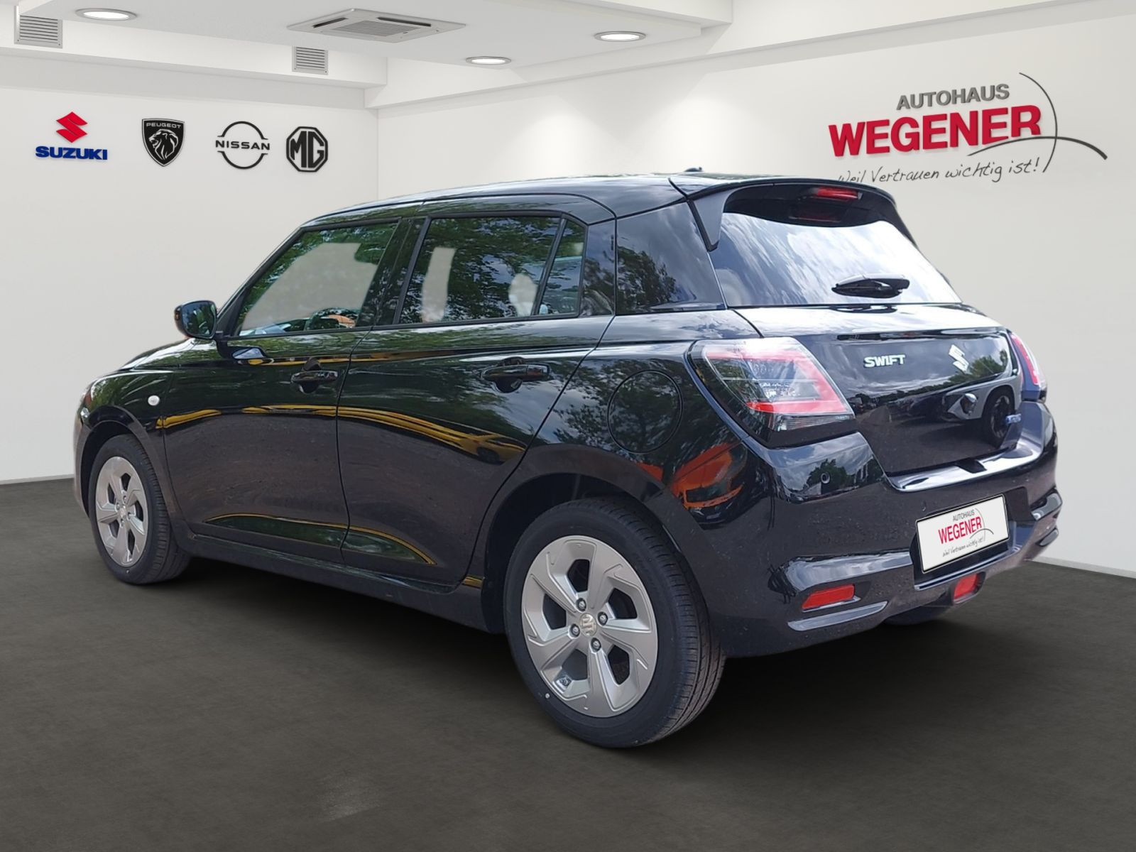 Suzuki SWIFT COMFORT 1.2 AT HYBRID CAM NAVI SHZ