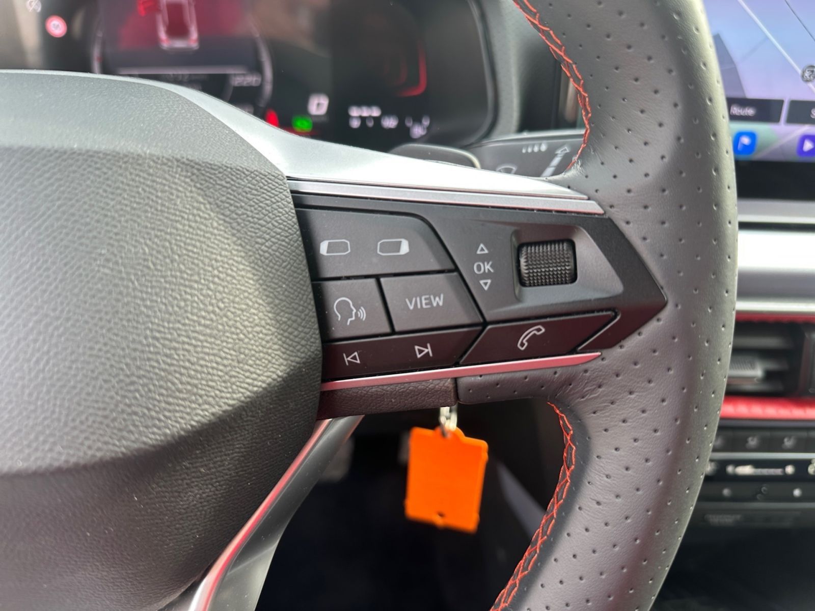 SEAT Arona 1.0 TSI DSG FR - LED NAVI SHZ VC APP`S PDC