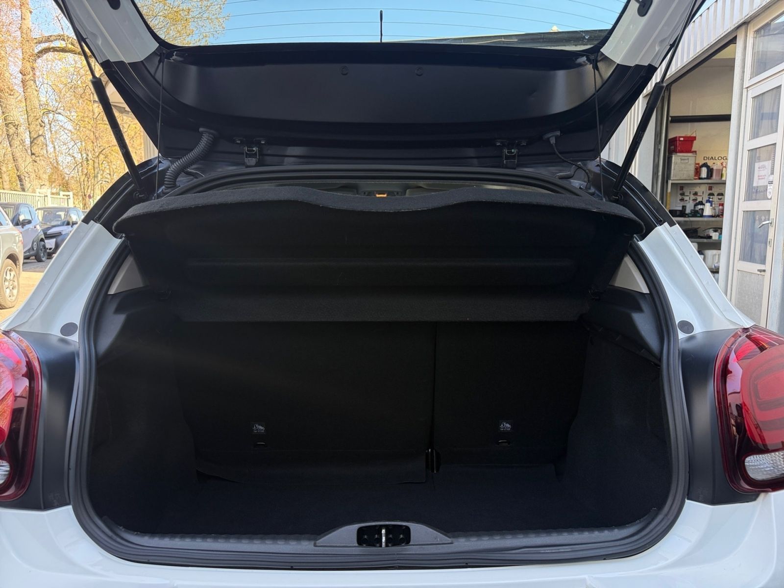 CITROEN C3 1.2 PureTech 110 Shine Pack Navi*Bluetooth