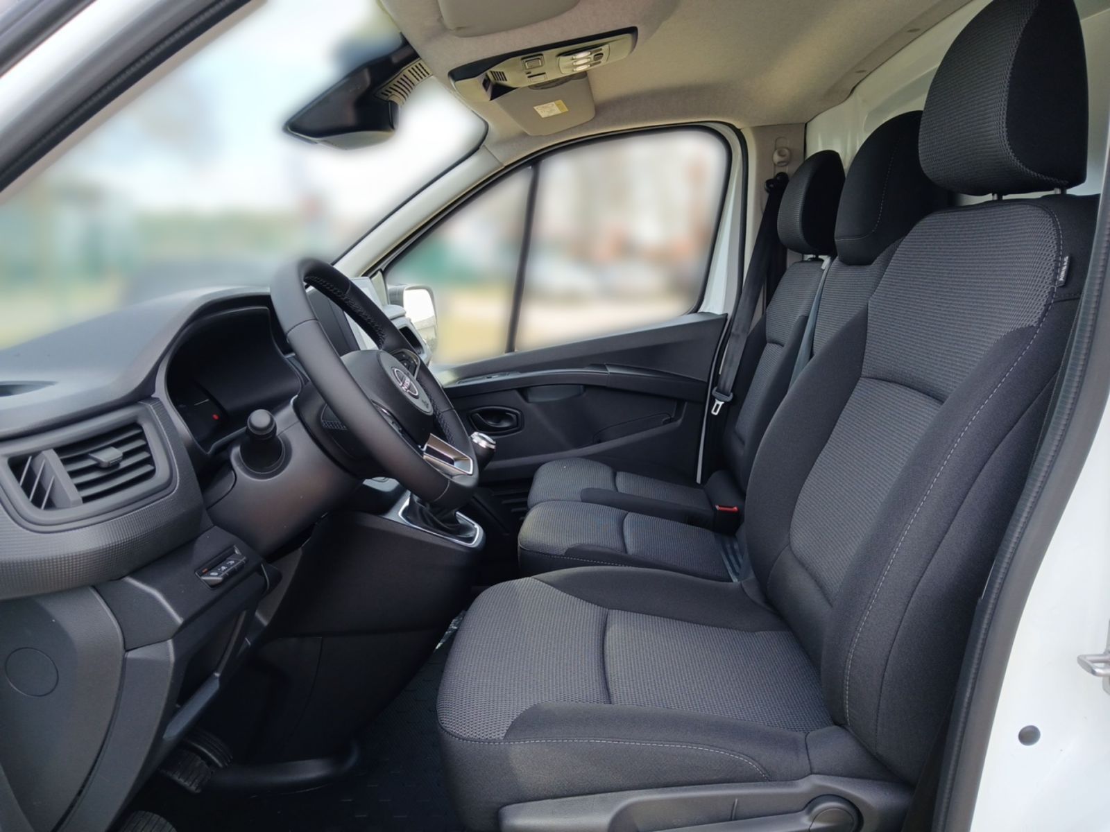 NISSAN Primastar Kasten L1H1 2,8t