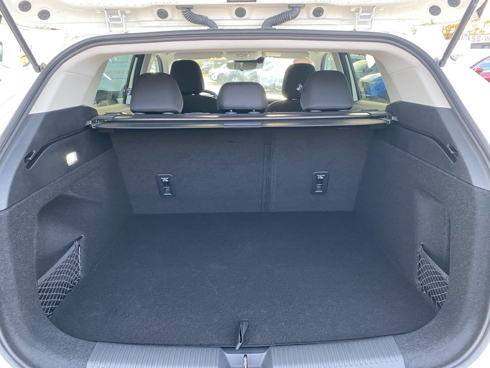MG HS Comfort MT MY24  KAMERA NAVI SITZHEIZUNG
