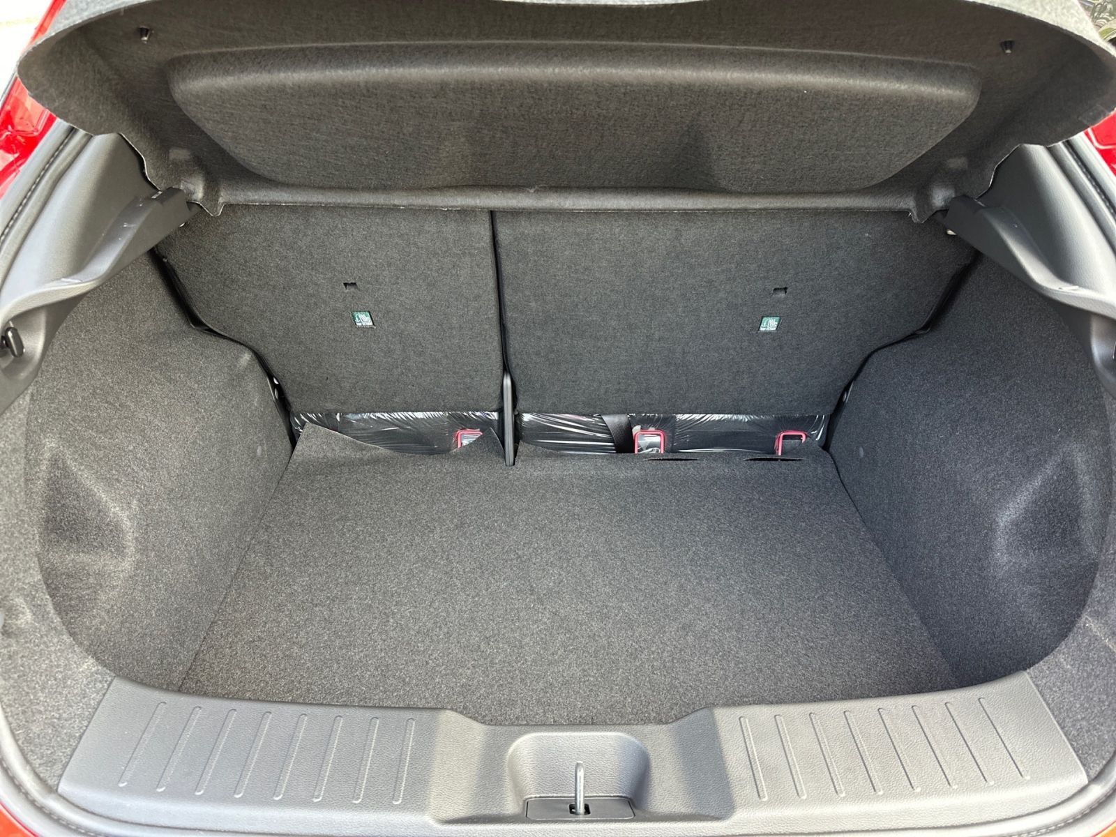 NISSAN JUKE N-STYLE 1.0 DIG-T 114PS 6MT 17"LM Bes. DESI