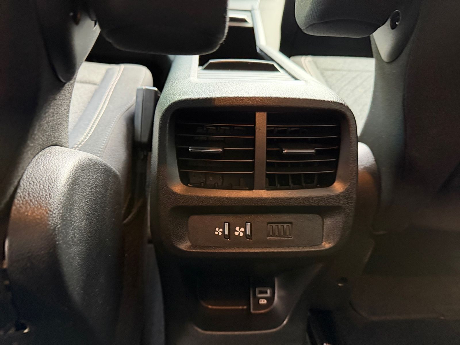 Peugeot Rifter L2 Allure BlueHDi130 EAT8 GRA*RadioCD*PDC