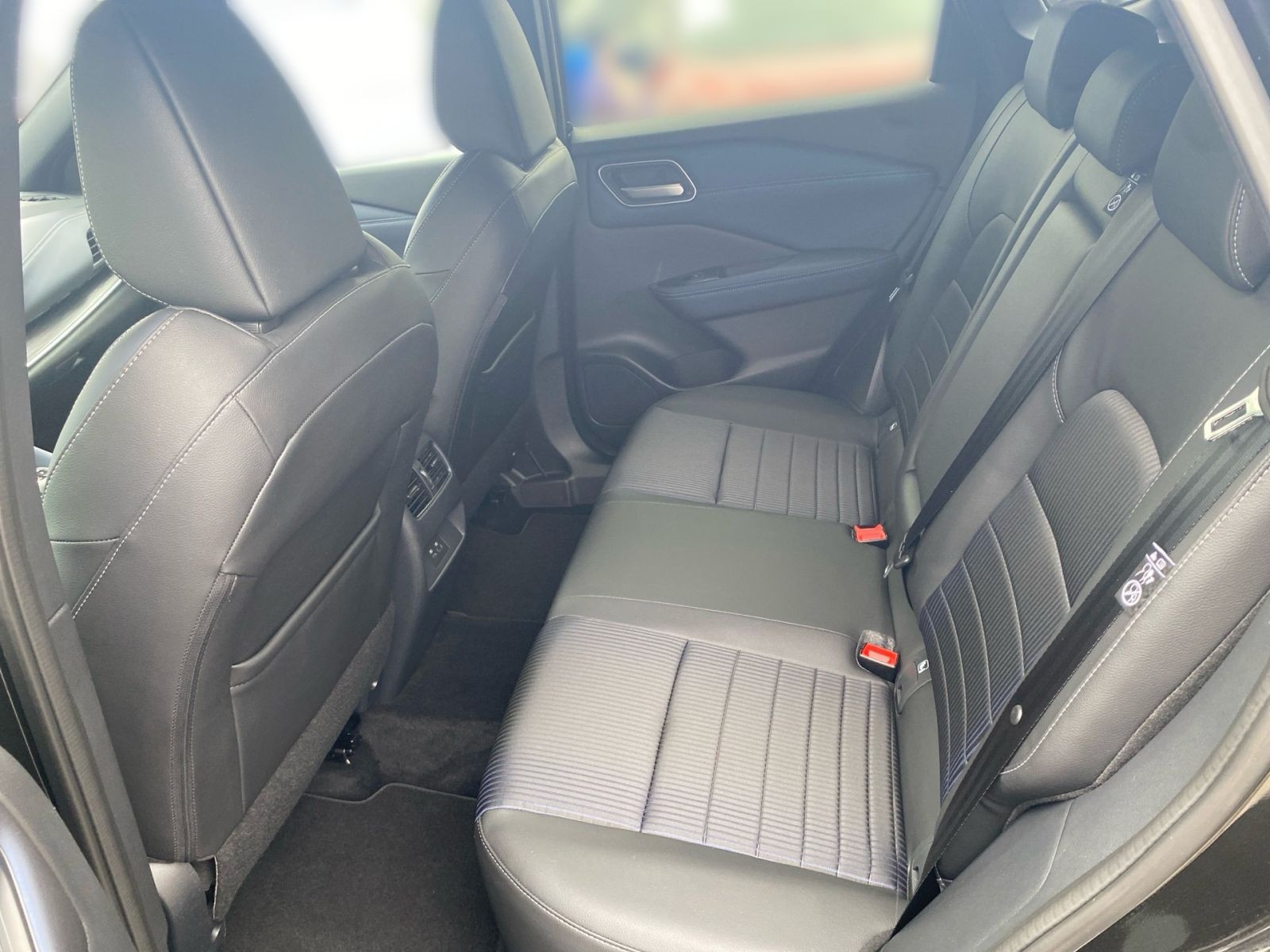 Nissan Qashqai 1.3 DIG-T MHEV Tekna *Pano*HeadUp*360CAM