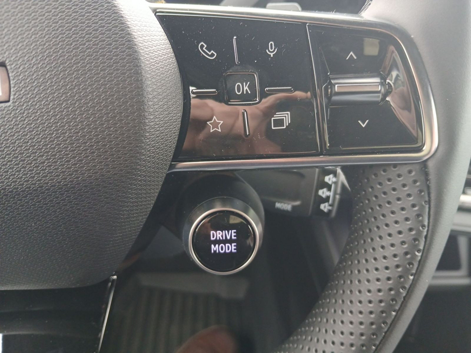 Nissan Micra E 52 kWh Evolve ProPilot*CarPlay*Sound