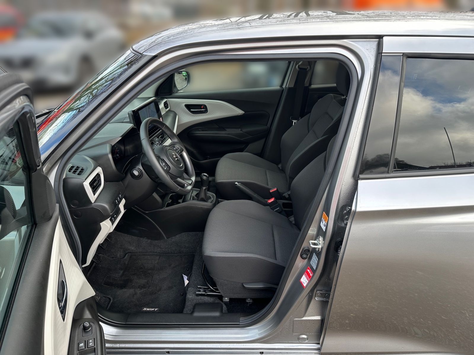 SUZUKI Swift Comfort Hybrid 1.2 MT LED NAVI KAMERA SHZ