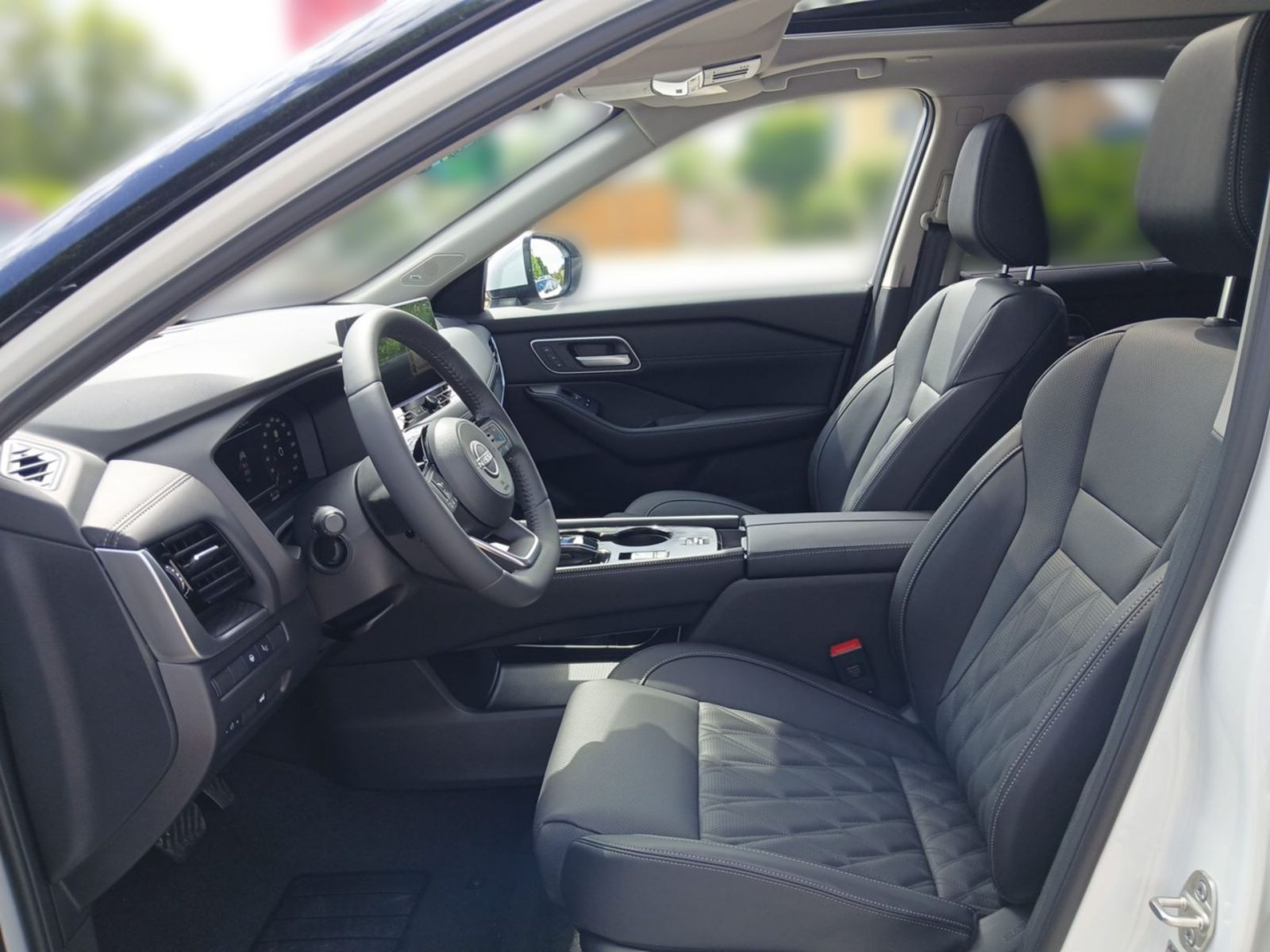 Nissan X-Trail Tekna+ 1.5 AT - PANO BOSE HUD LEDER MEMO