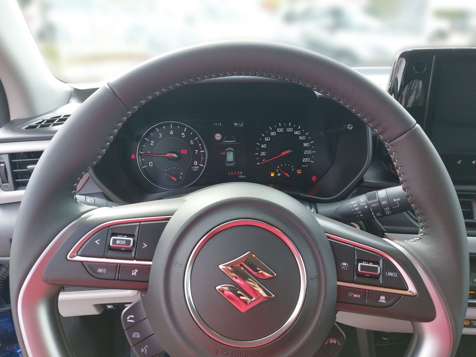 SUZUKI Swift 1.2 Hybrid Comfort+ 1.2 MT NAVI CAM SHZ