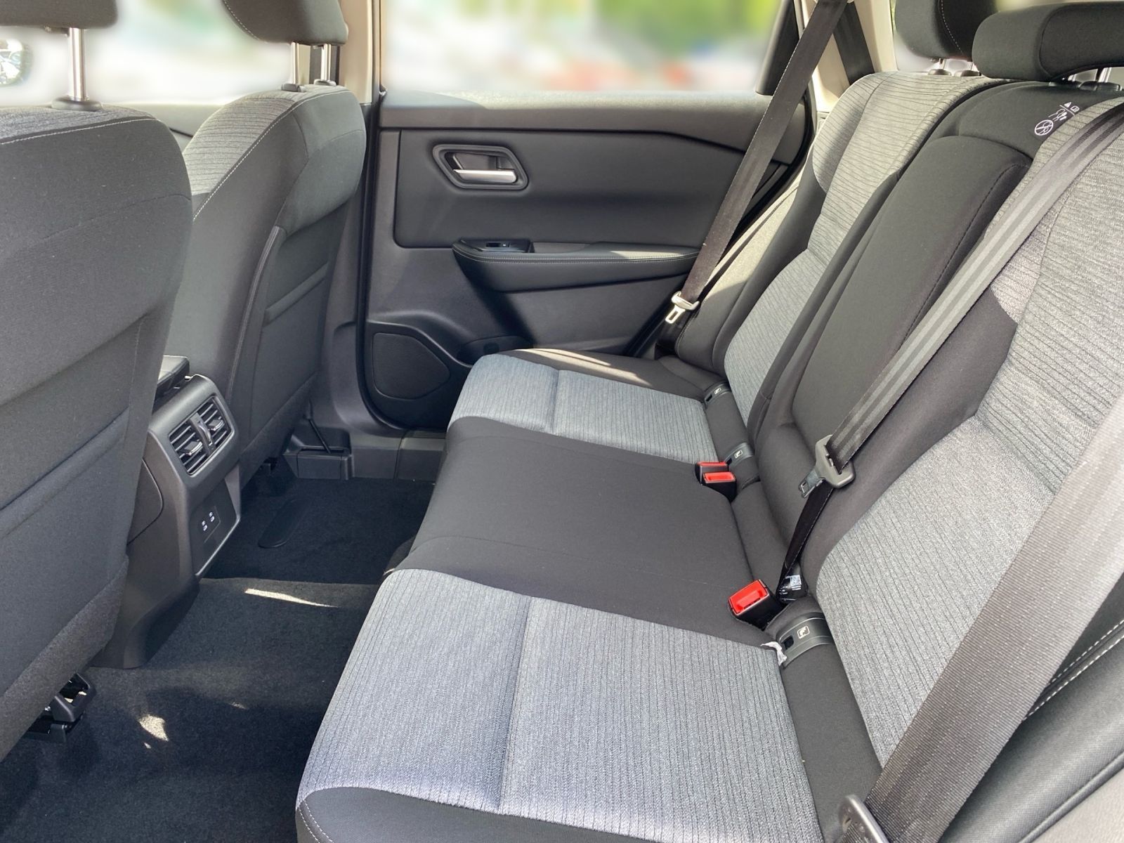 NISSAN X-TRAIL ACENTA e-4ORCE *4x4 Keyless LED NC DAB