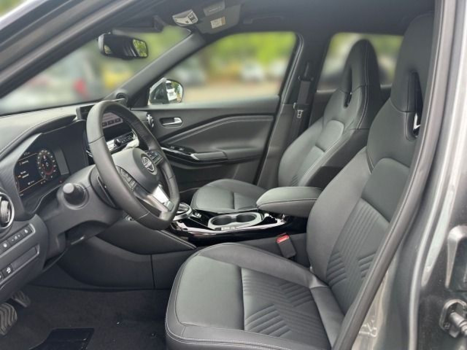 Nissan JUKE Tekna 1.0 AT LHZ SHZ PDC LED In-Car WIFI