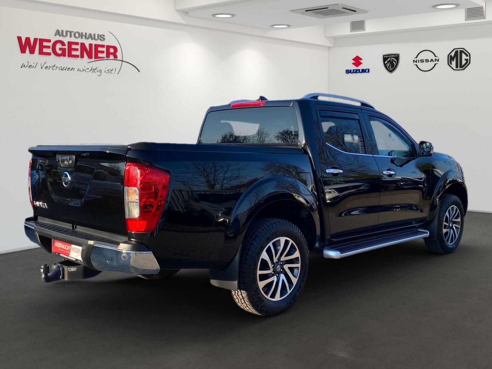 NISSAN NAVARA Tekna AT dCi 2.3 4x4- AHK, KEYLESS,CAM