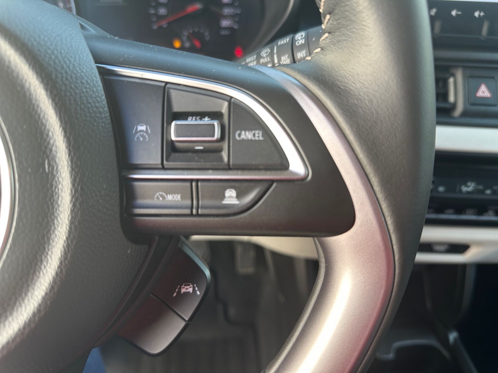 SUZUKI Swift Comfort Hybrid 1.2 MT - LED NAVI CAM SHZ