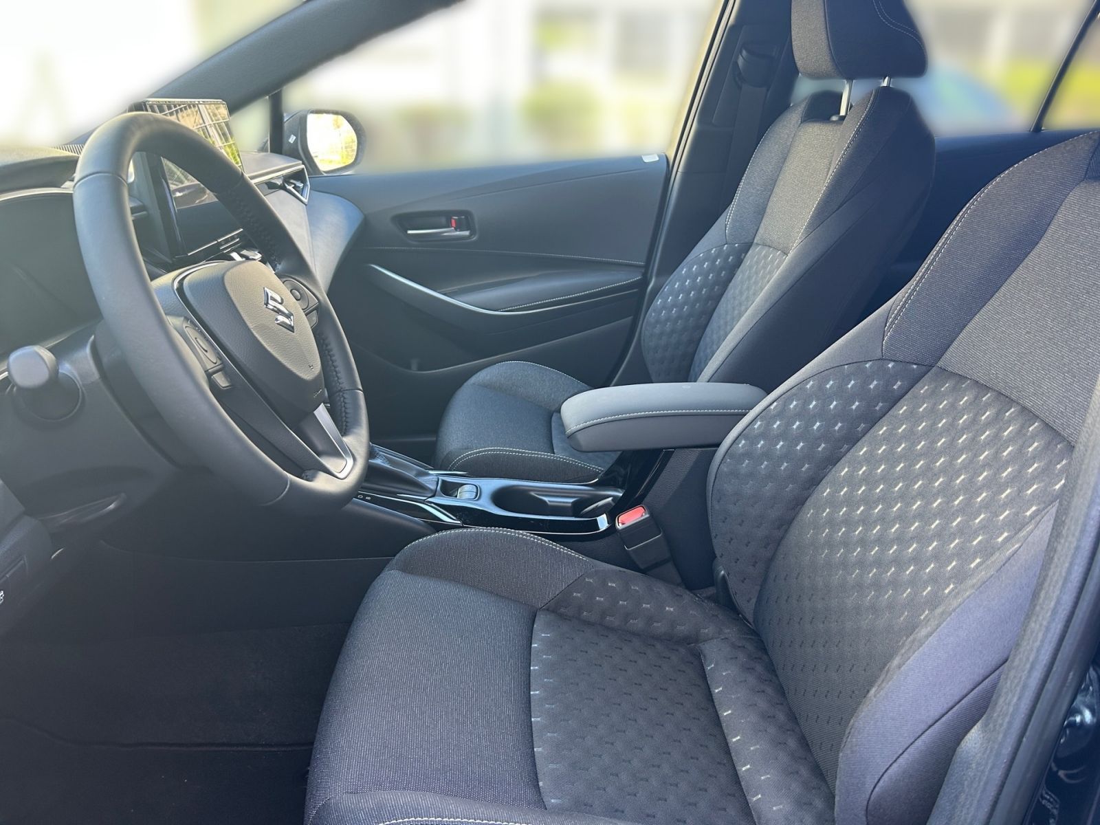 SUZUKI Swace 1.8 Comfort+ CVT Hybrid Navi*CarPlay