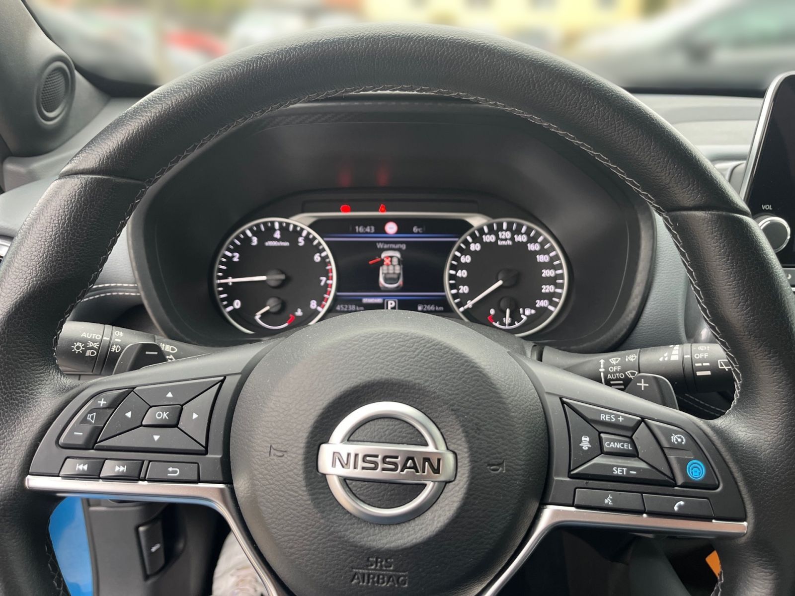NISSAN Juke 1.0 DIG-T DCT Navi*Totwinkel*360°Kamera*LED