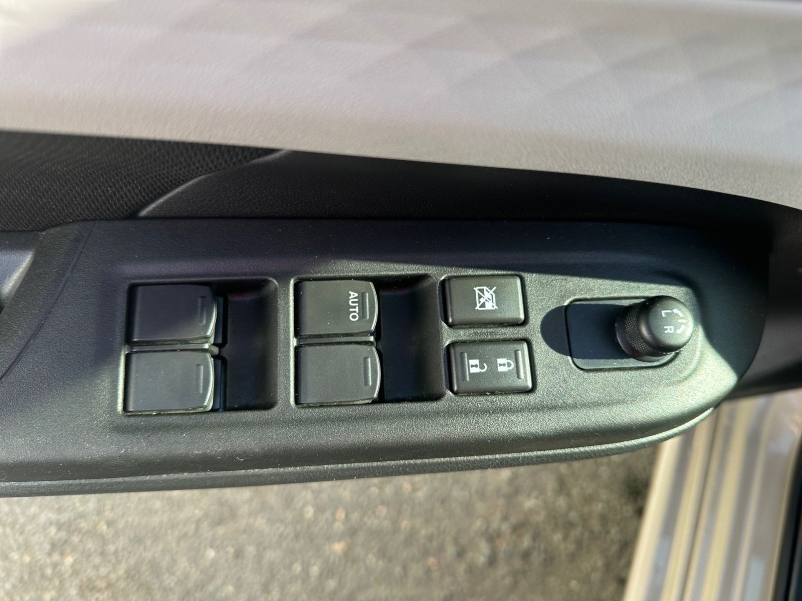 SUZUKI Swift Comfort Hybrid 1.2 MT - LED NAVI CAM SHZ