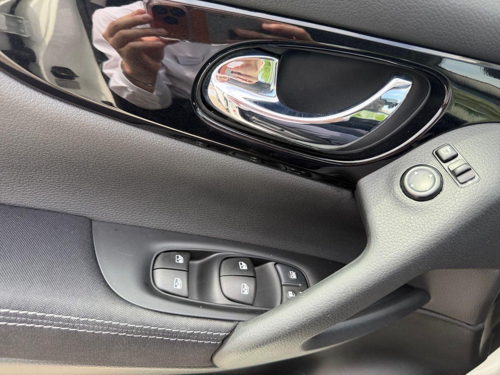 Nissan Qashqai 1.3 AT*BLUET*NAWI*KAMERA*KEYLESS*PANO