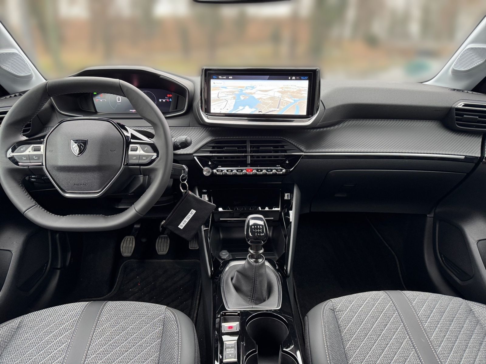 PEUGEOT 208 Allure 100 1.2 PureTech Kamera*SHZ*LED*