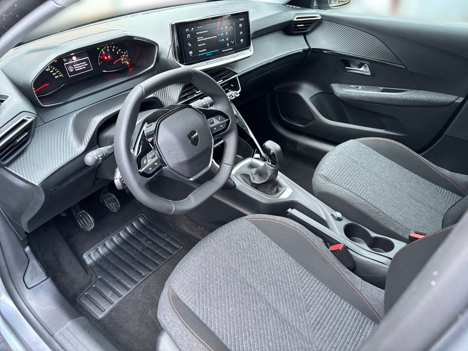 Peugeot 208 Style 75 1.2 PureTech *SHZ*CarPlay*Allwetter