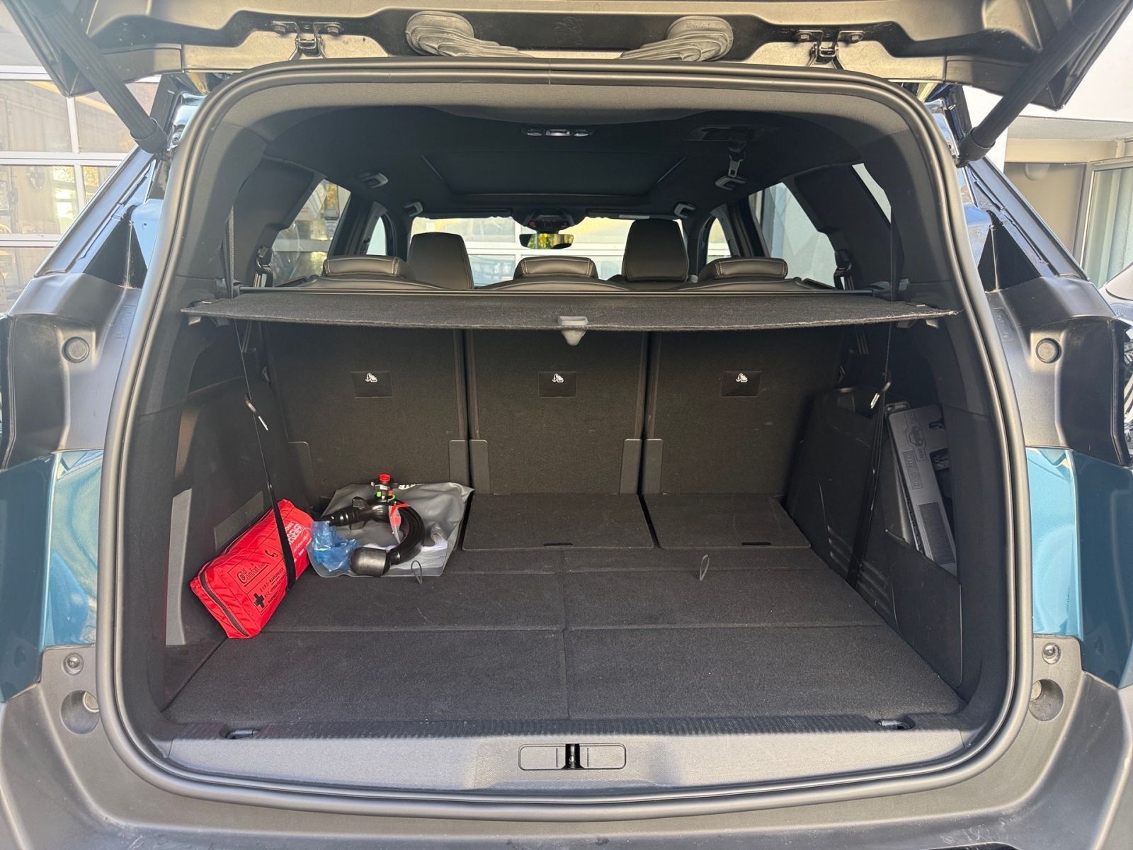 PEUGEOT 5008 GT PURETECH 130 EAT8 NAVI KAMERA SHZ