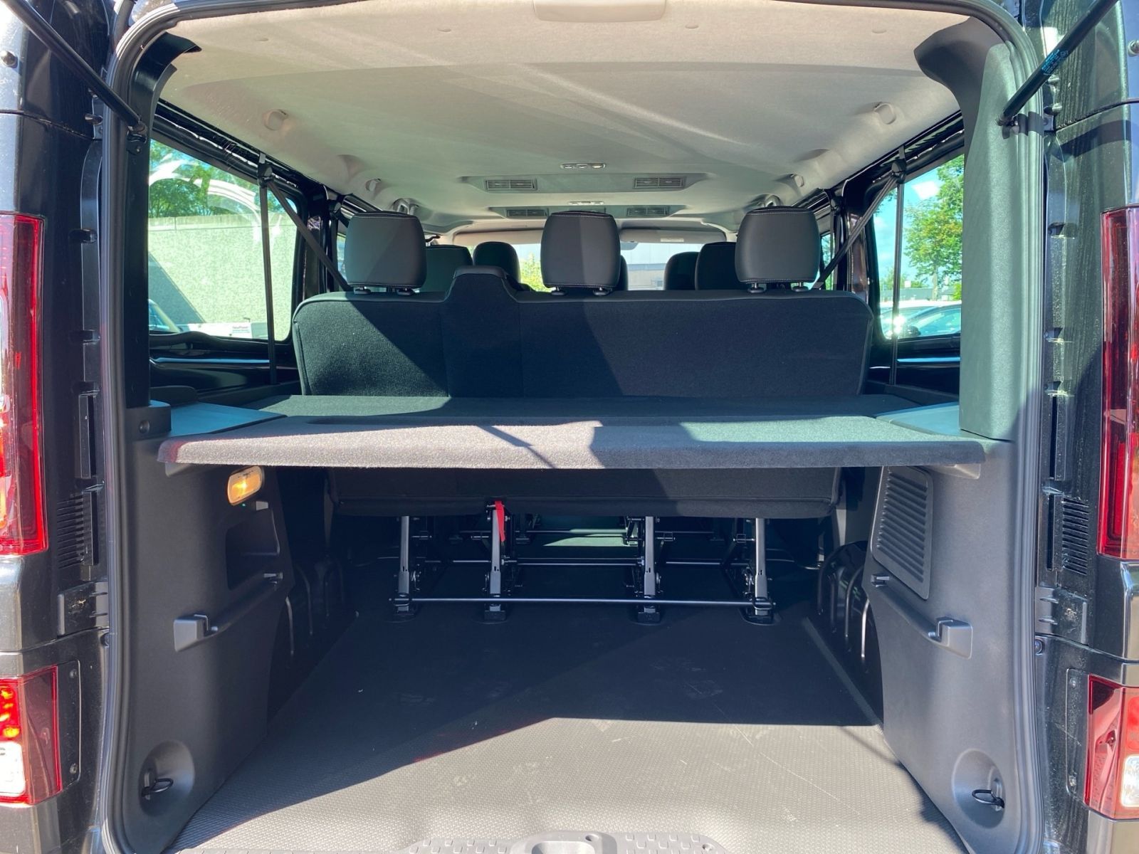 NISSAN Primastar Kombi9 L2H1 3,0t